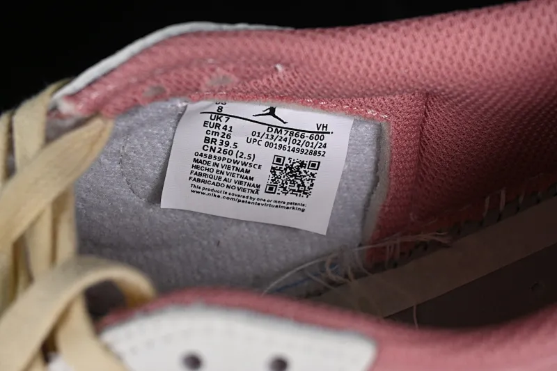 All categories Air Jordan Jordan series basketball shoes Air Jordan 1 Low cost-effective version Travis Scott x Air Jordan 1 Low OG AJ1 Joe 1 undercut low DM7866-600